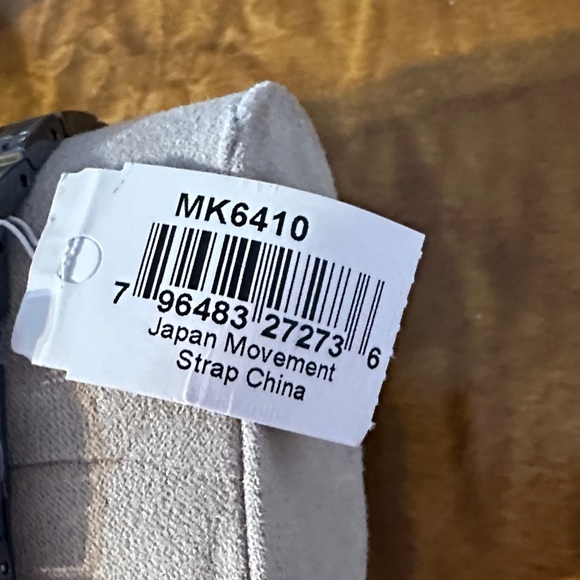 Michael Kors Metallic Gray Watch - Picture 3 of 3